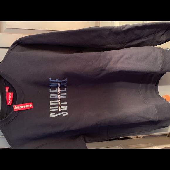 SUPREME World Famous Crewneck Navy Crewneck